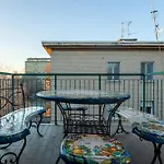 Serra 2Br Apartment With Terrace By Halldis