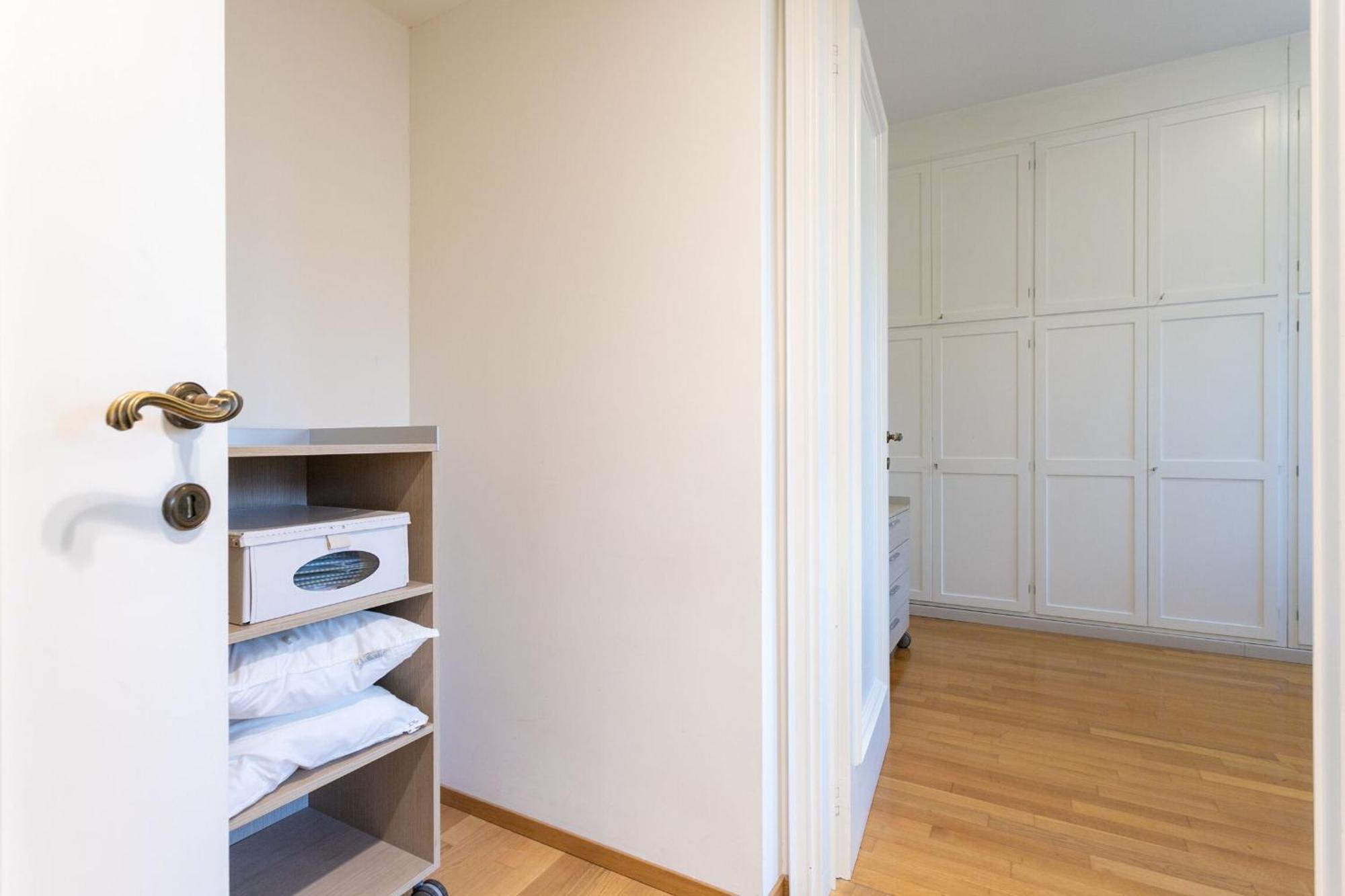 Serra 2br With Terrace By Halldis * Milan