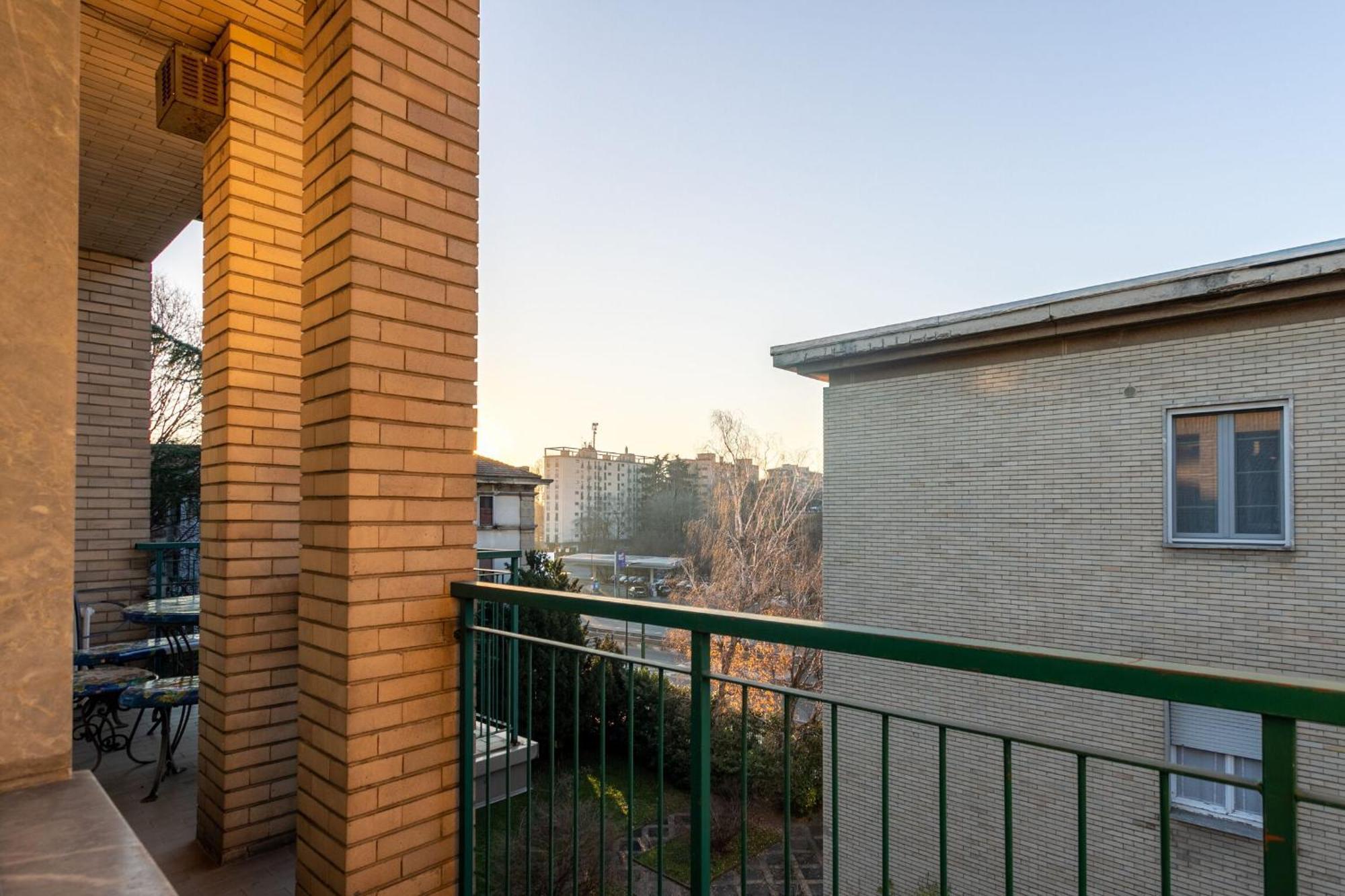 Apartment Serra 2br With Terrace By Halldis *