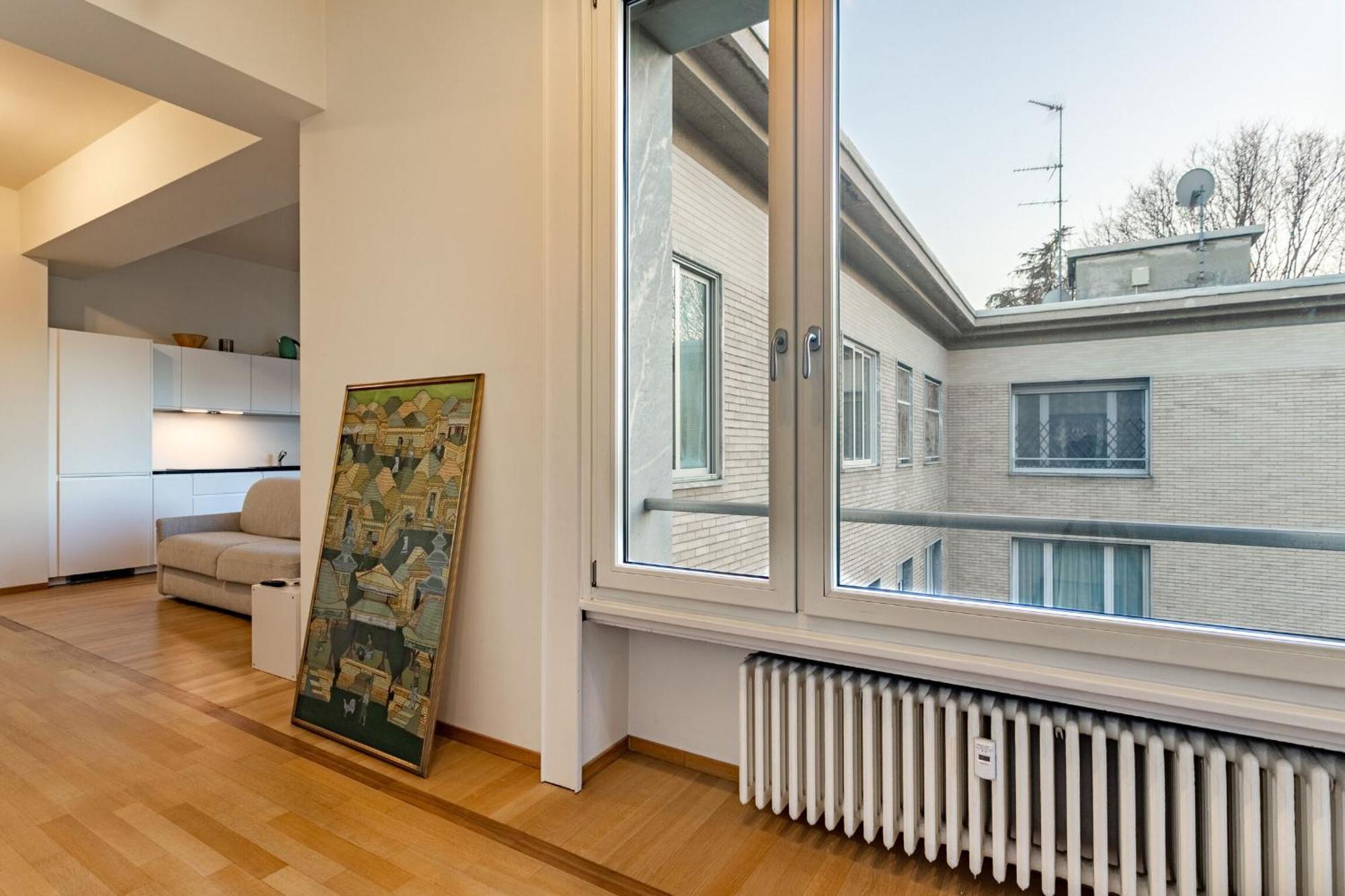 Apartment Serra 2br With Terrace By Halldis Milan