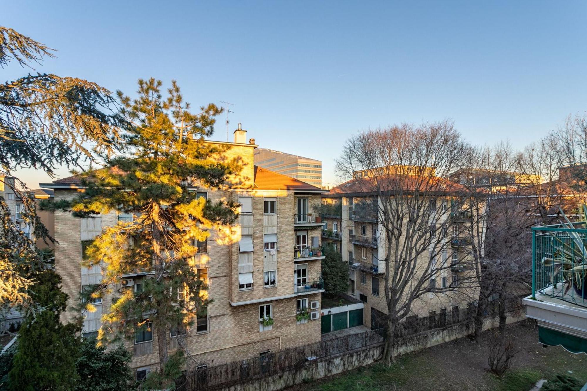Apartment Serra 2br With Terrace By Halldis *